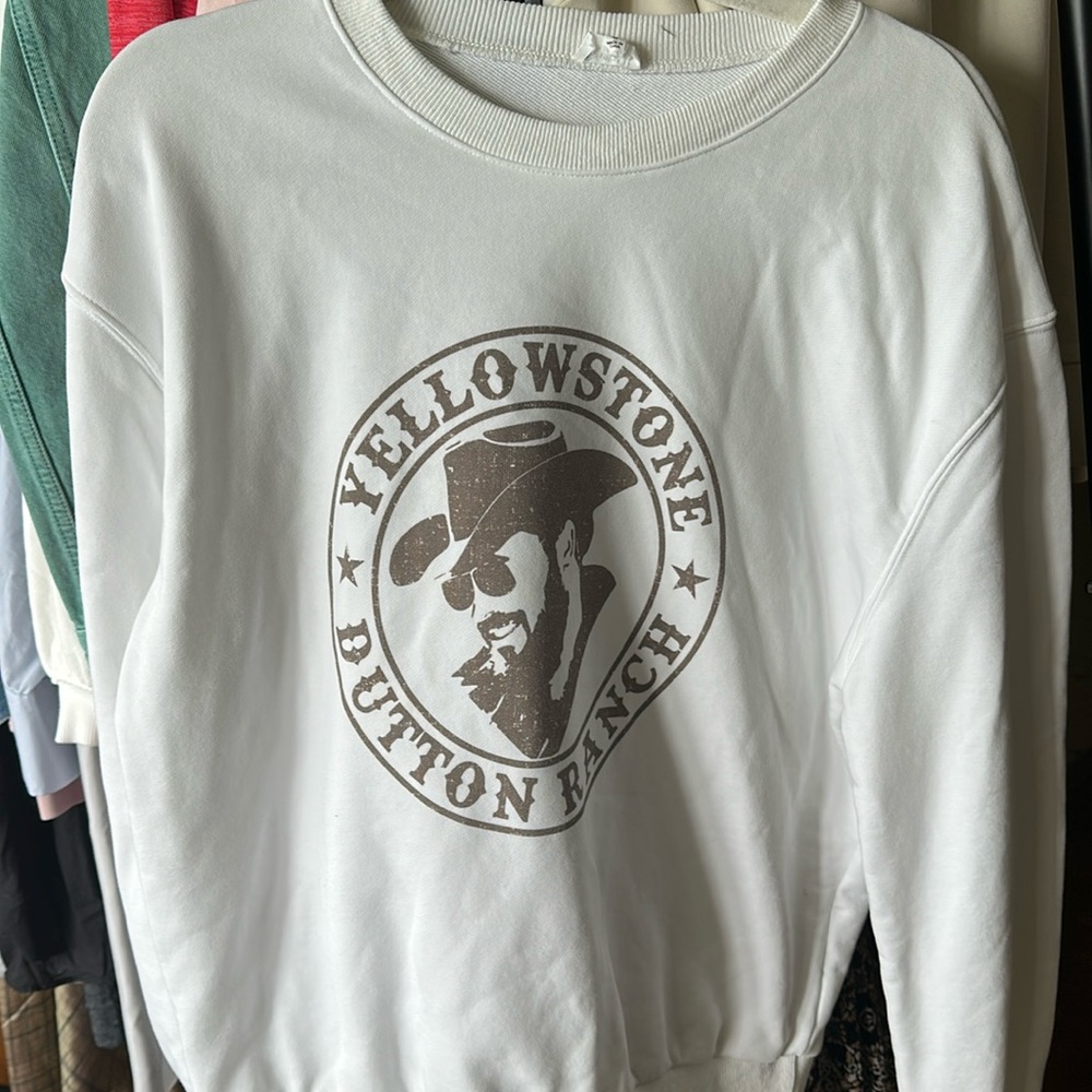 Yellowstone, Dutton Ranch.               Rip Wheeler Sweatshirt - Picture 2 of 4